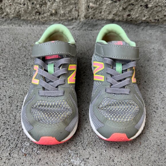 NEW BALANCE 720v4 Sneakers Girls 11.5 29 Gray Neon Pink Laceless Running Shoes - Picture 3 of 10